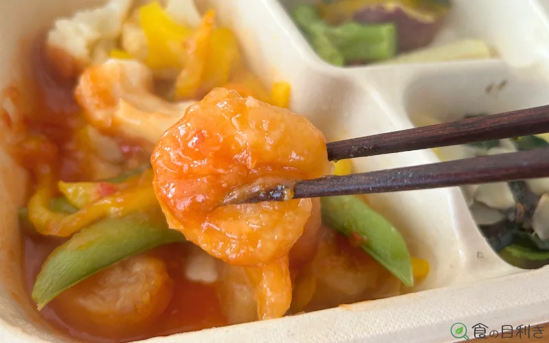 彩り野菜と甘辛ソースの特製エビチリ