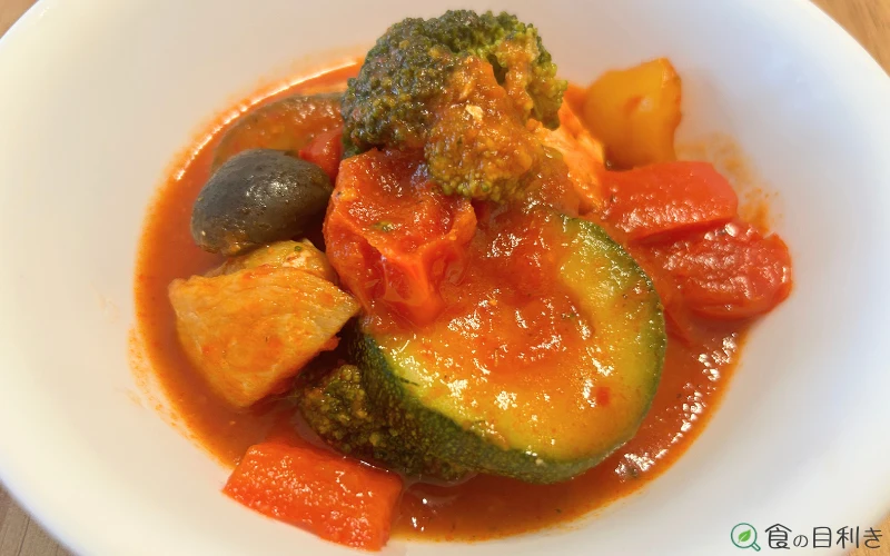 国産チキンとオリーブの地中海トマト煮込み　GreenSpoon