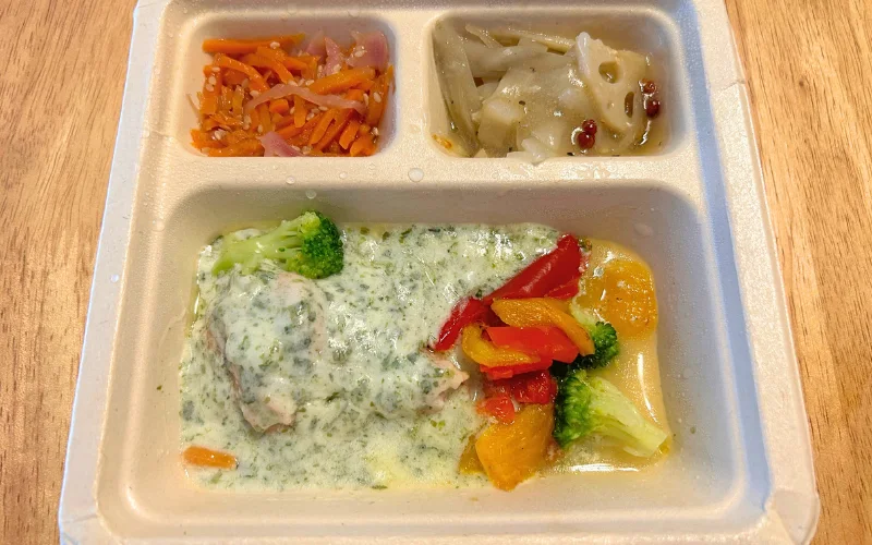 三ツ星ファーム 特製ダレ漬け込み鶏のあおさクリーム仕立て