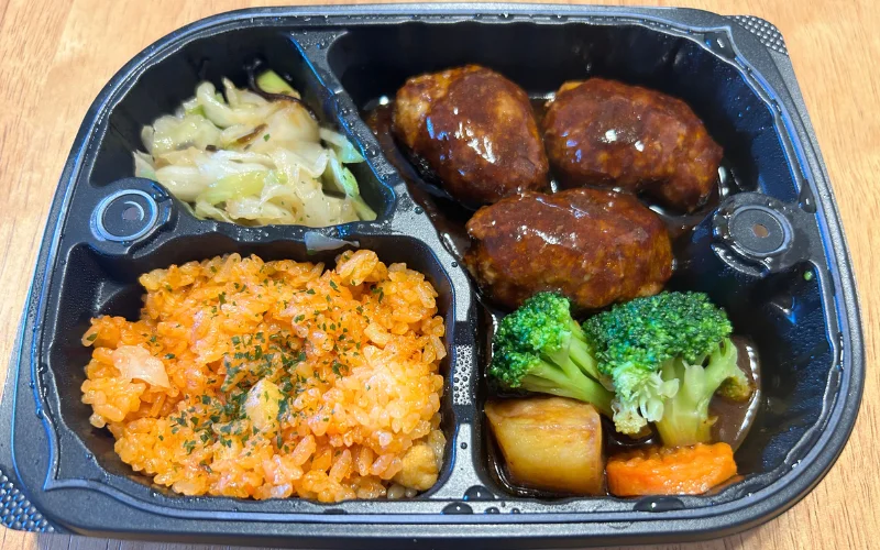 オイシエダイニング　王道ドゥミグラスハンバーグ